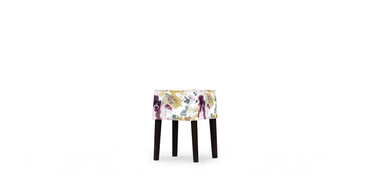 Exclusive Edition / Amelia Pink