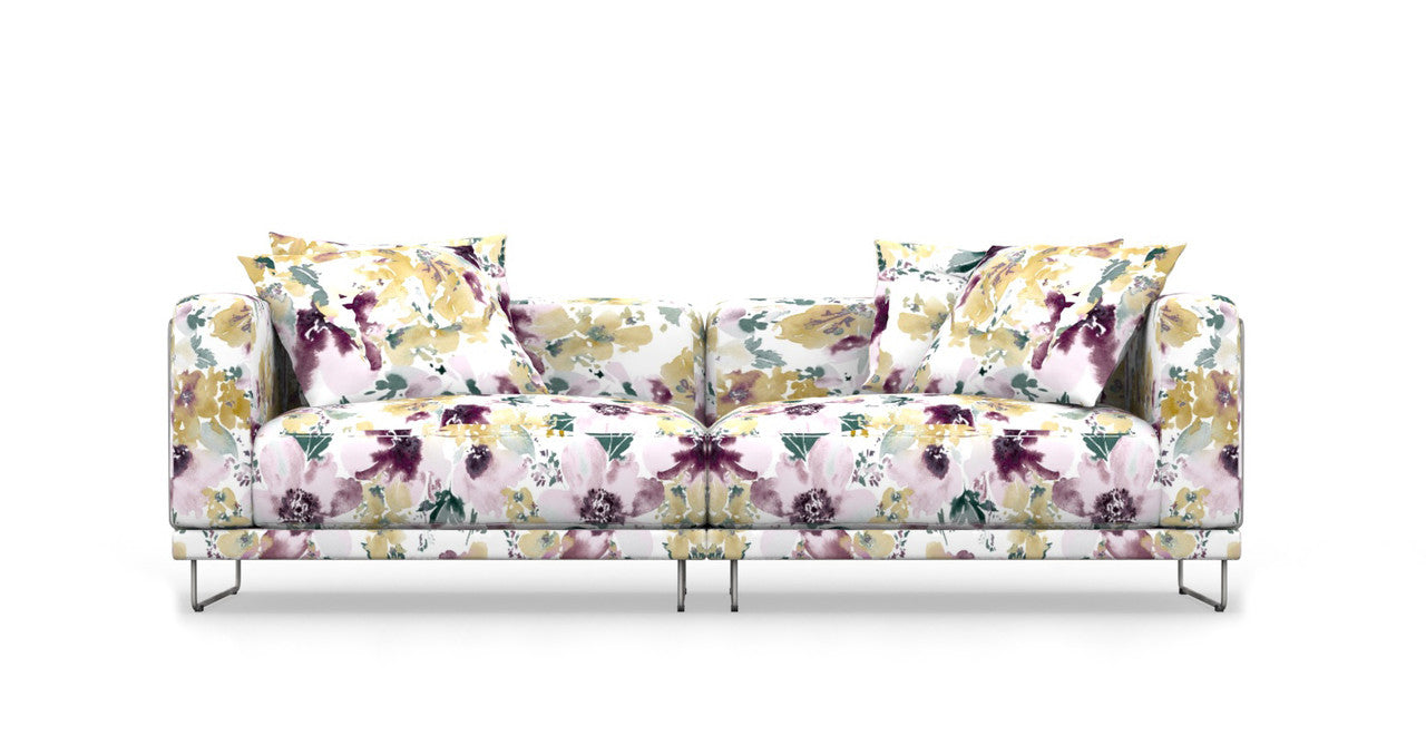 Exclusive Edition / Amelia Pink