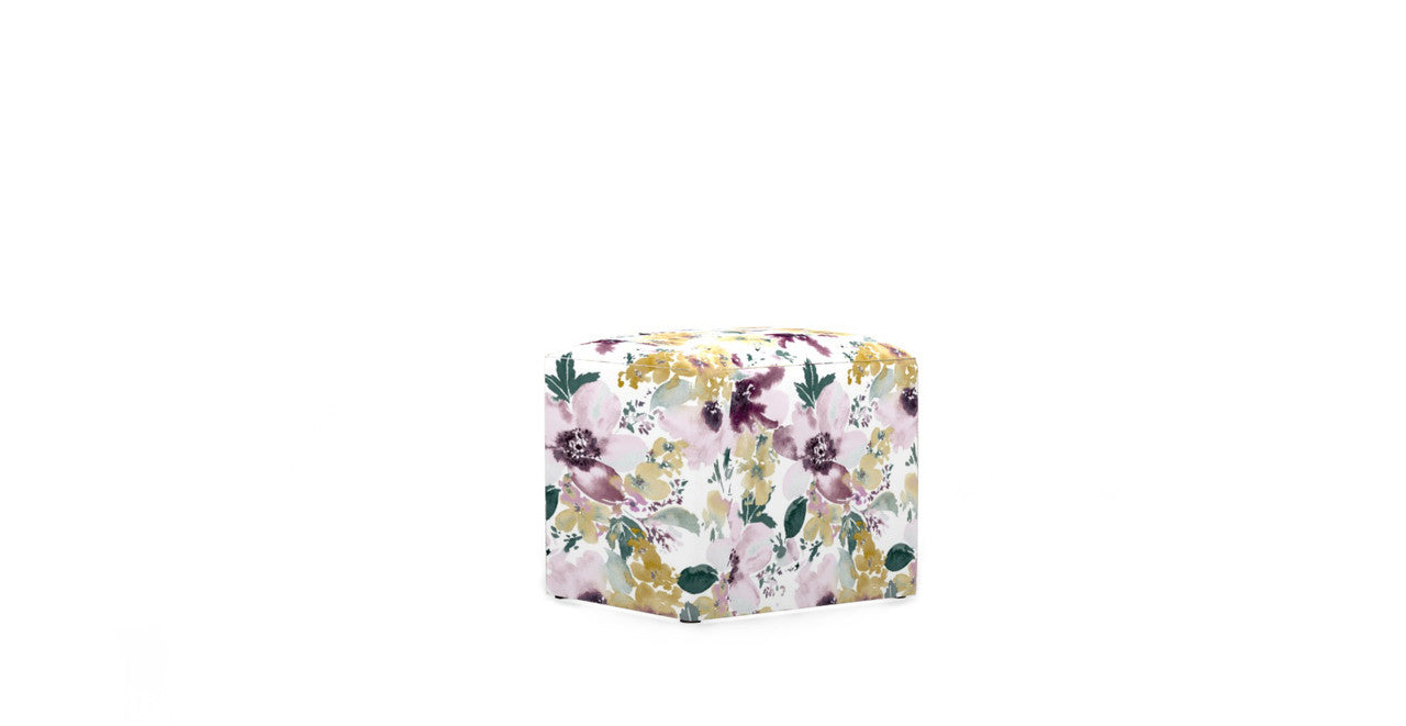 Exclusive Edition / Amelia Pink